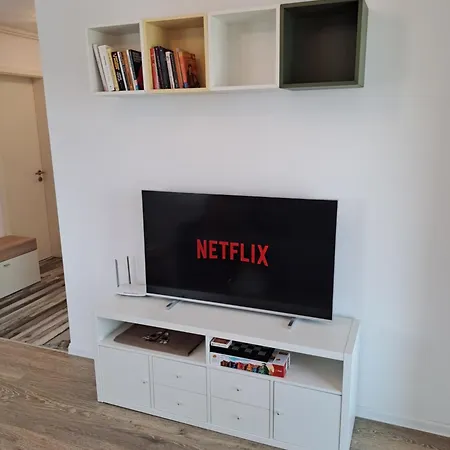 2 With Private Parking In The District Of Apartment